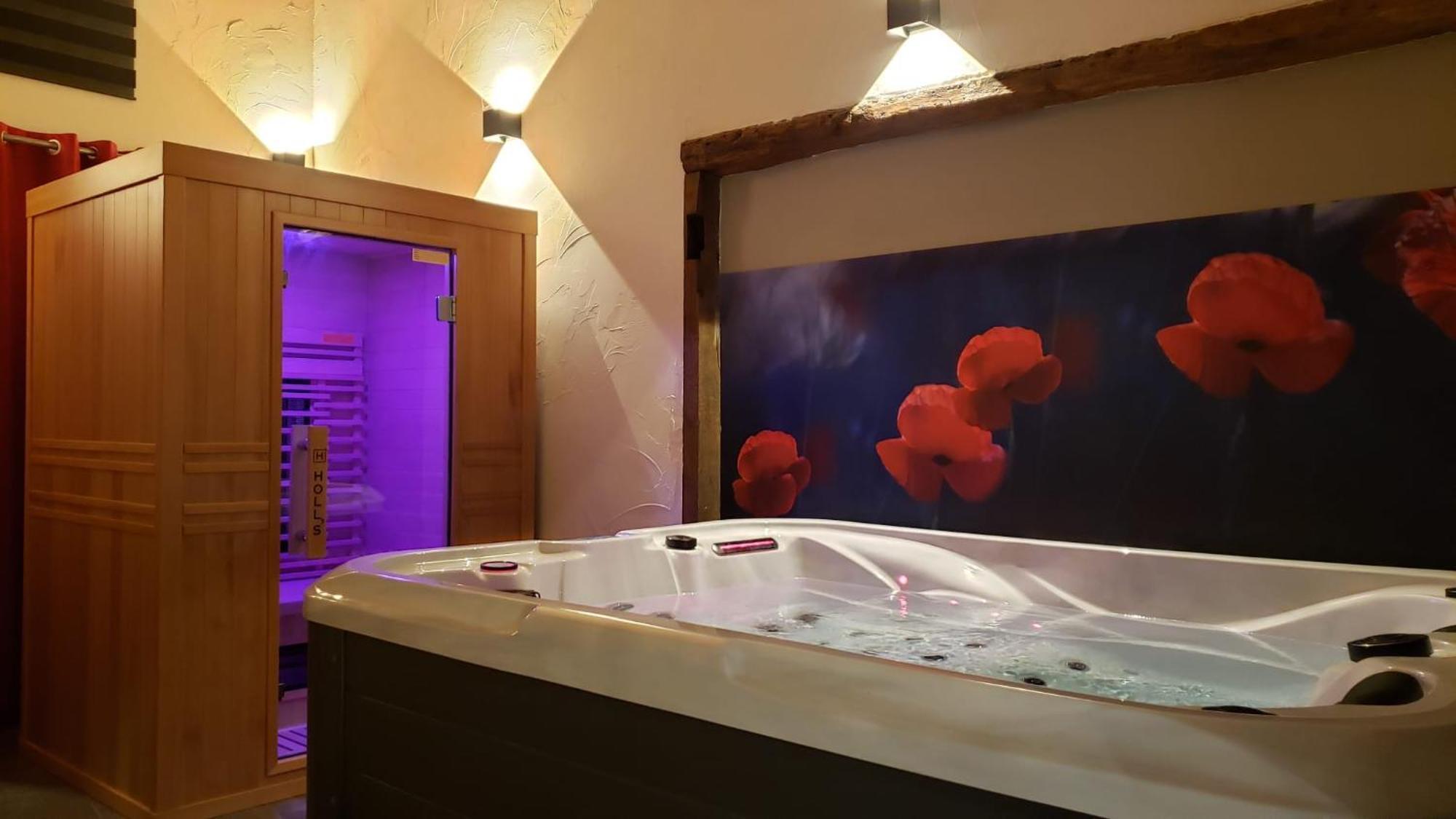 Maison D'Hote Avec Sauna Et Jacuzzi A La Campagne Les Portes du Coglais Esterno foto