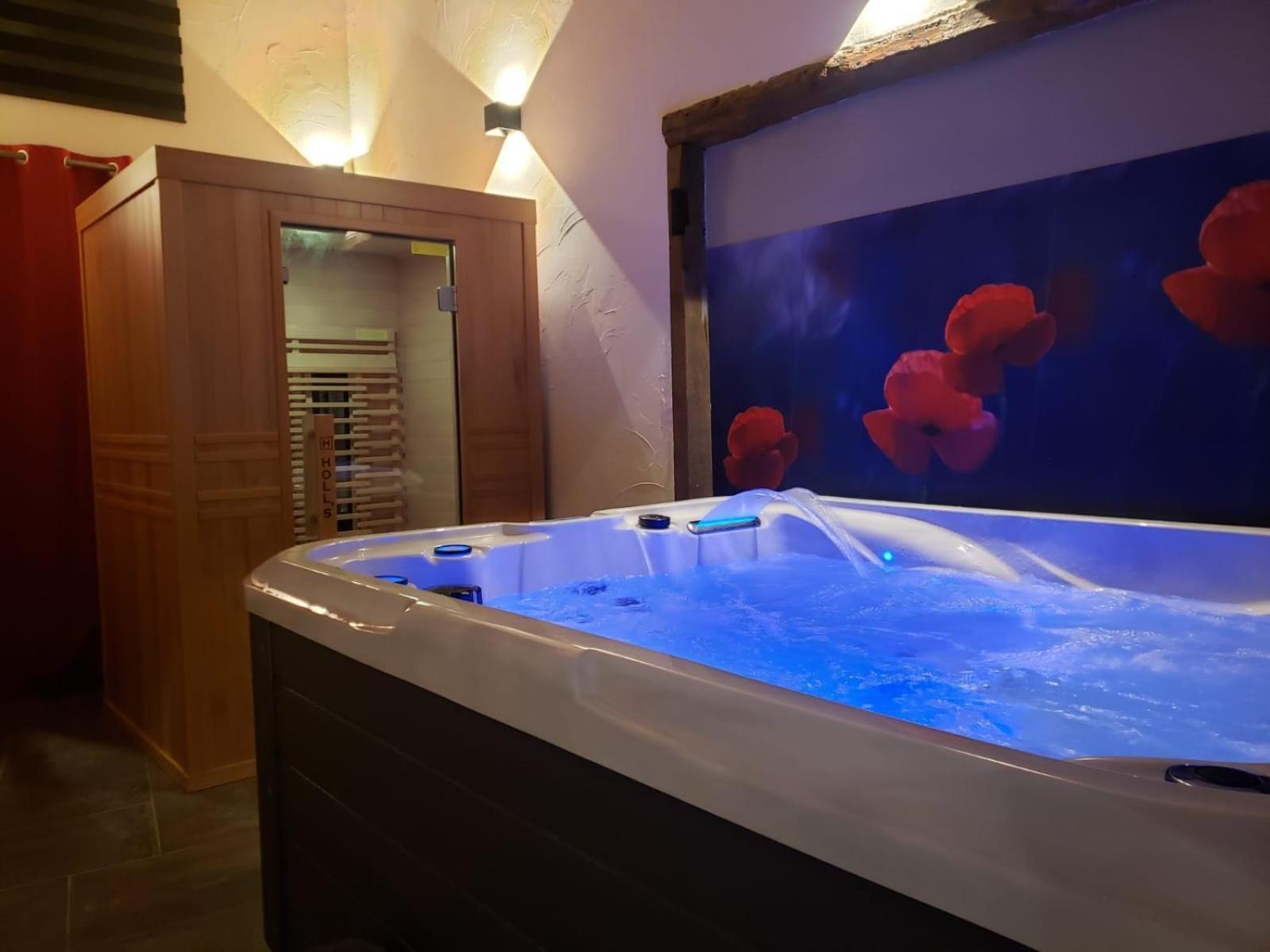Maison D'Hote Avec Sauna Et Jacuzzi A La Campagne Les Portes du Coglais Esterno foto